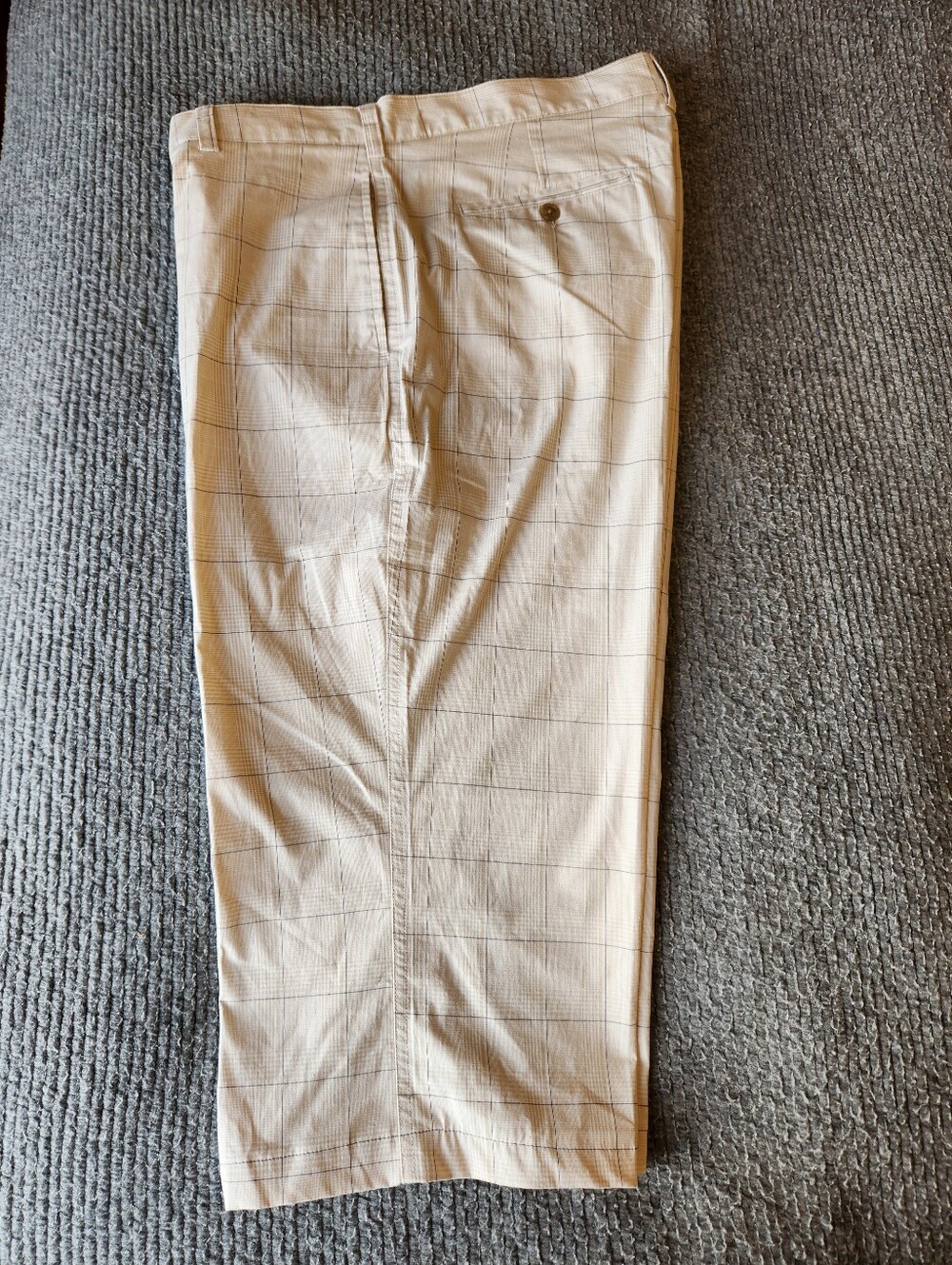 NWOT Calvin Klein Golf Light Beige Plaid Cropped Pants - Picture 2 of 11